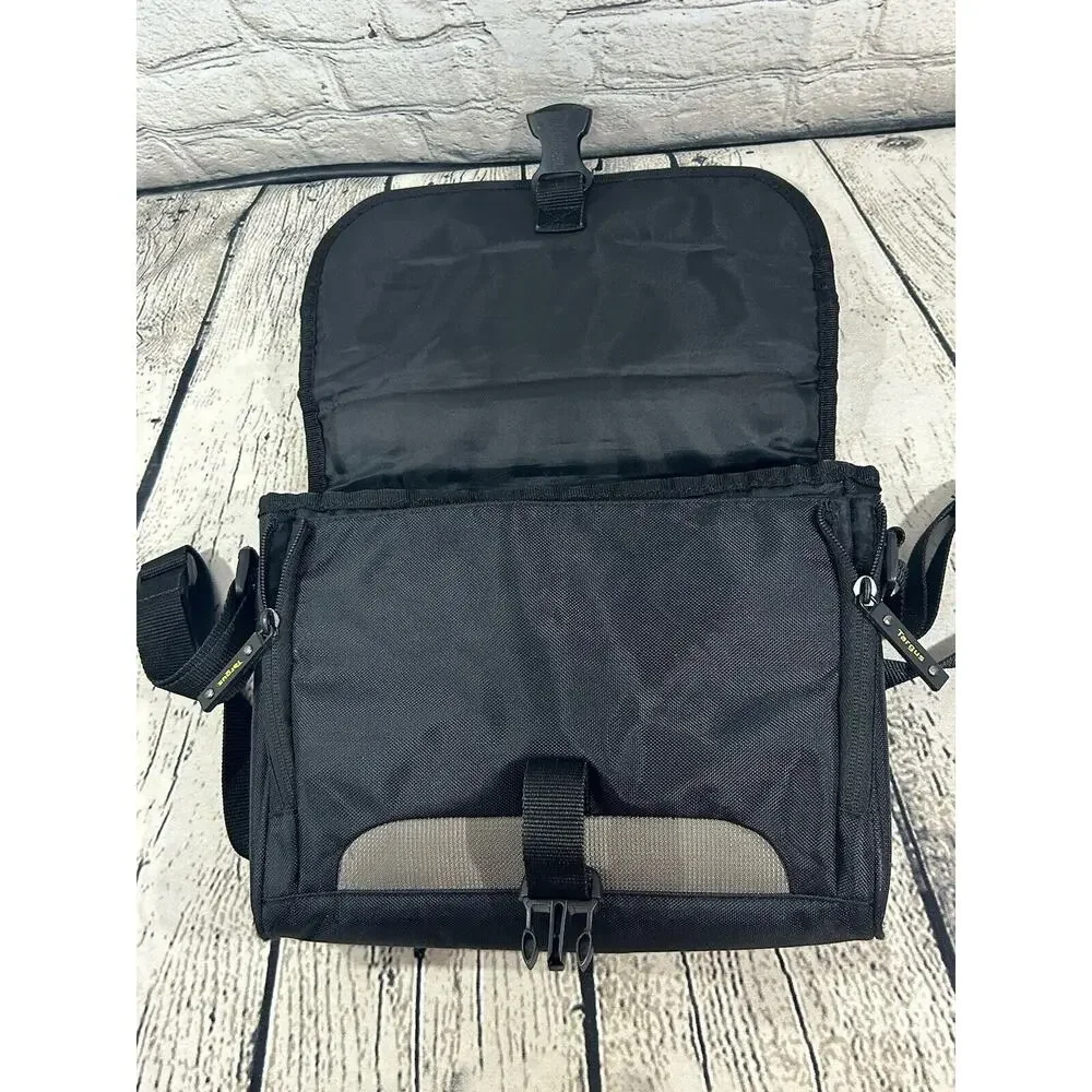Targus Shoulder Messenger Bag Black W/Cell Pouch And 11